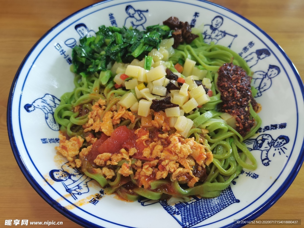 色香味俱全的菠菜面美食