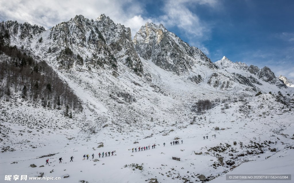 雪山