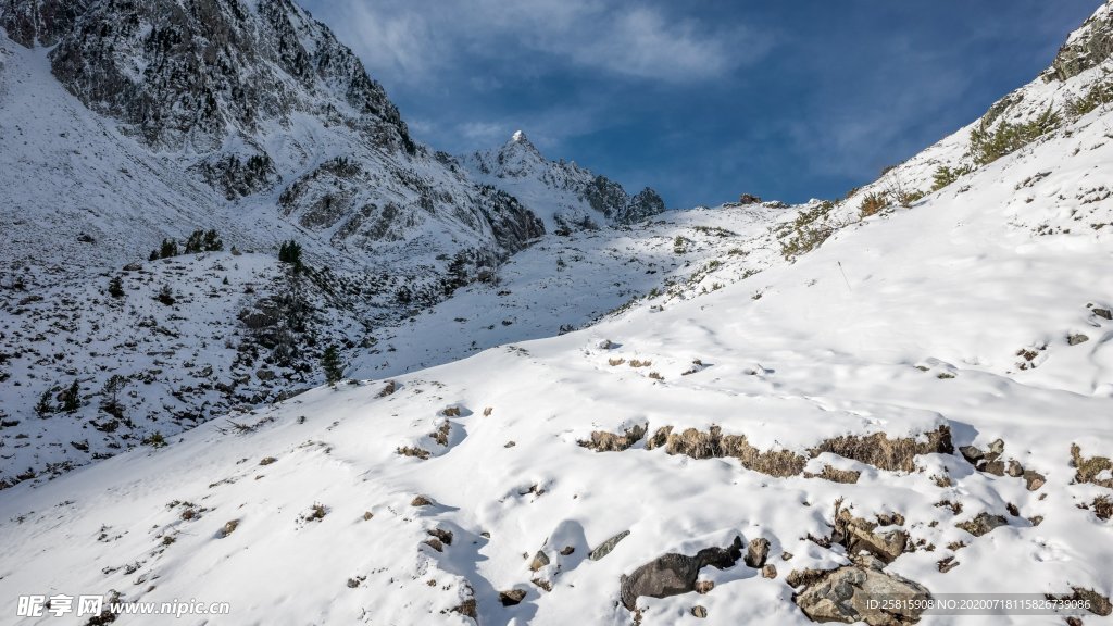 雪山