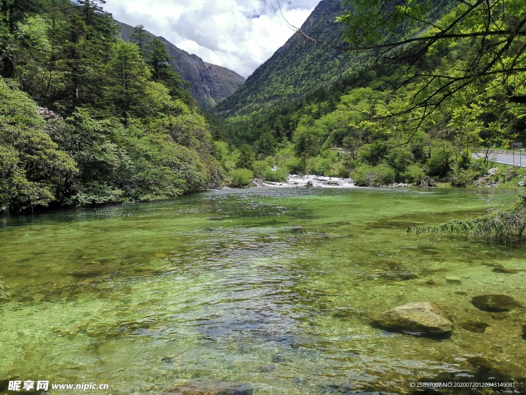 木格措风光