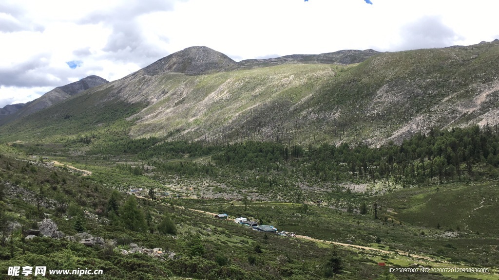 山峰