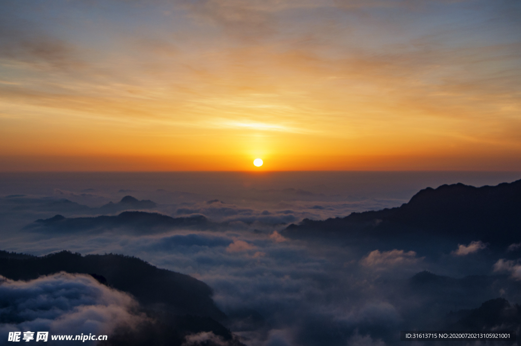 二郎山红岩顶日出