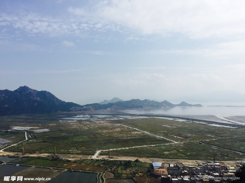 海边村庄