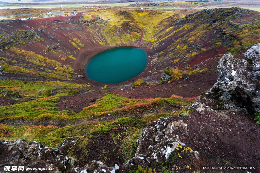 火山口