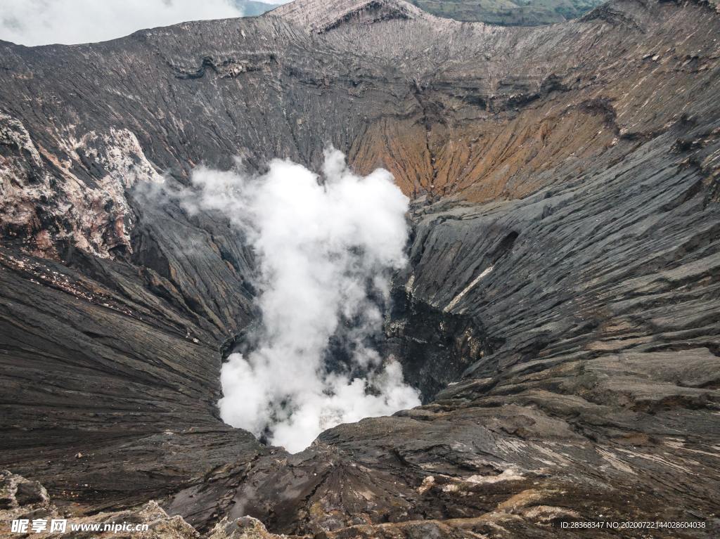 火山口