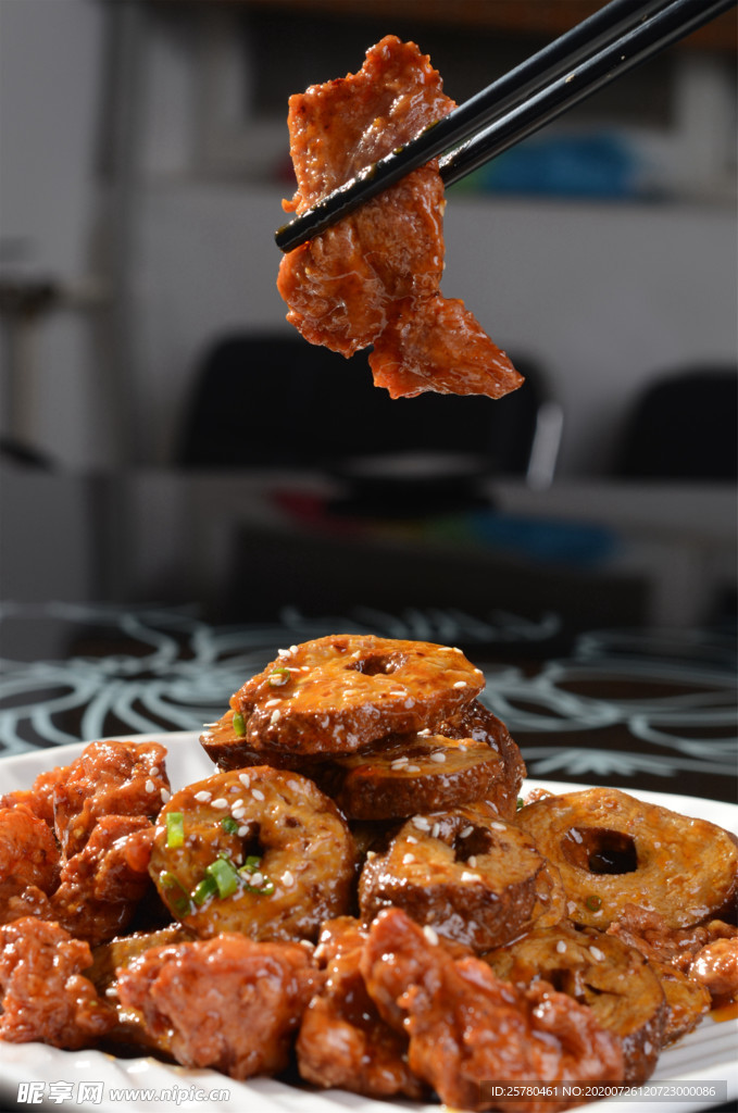 仔排金钱豆腐
