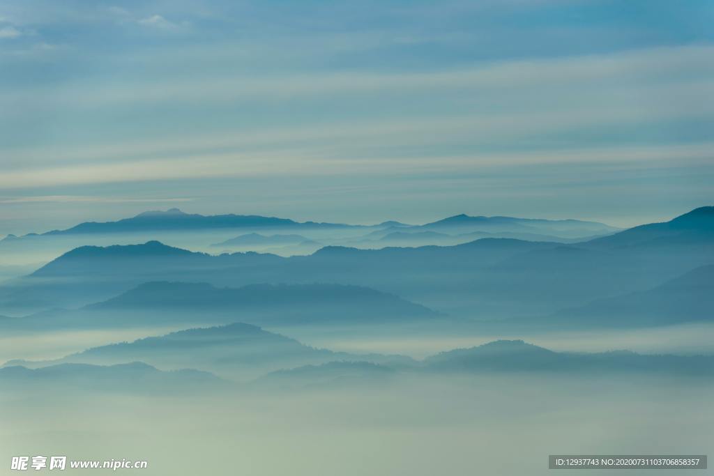 水墨远山