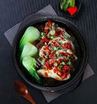 剁椒鱼头煲仔饭