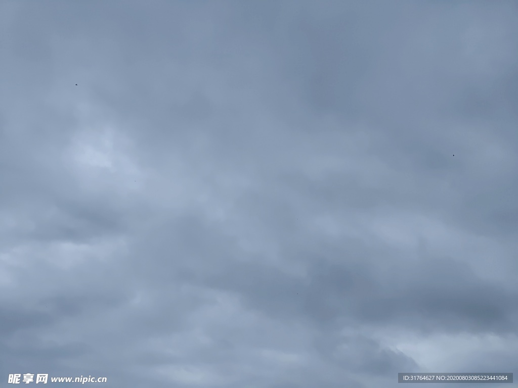 天空即将下雨