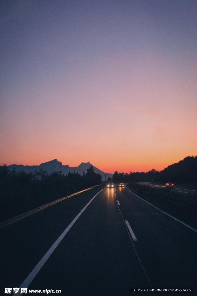 晚霞 道路