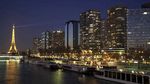 夜晚的城市海报