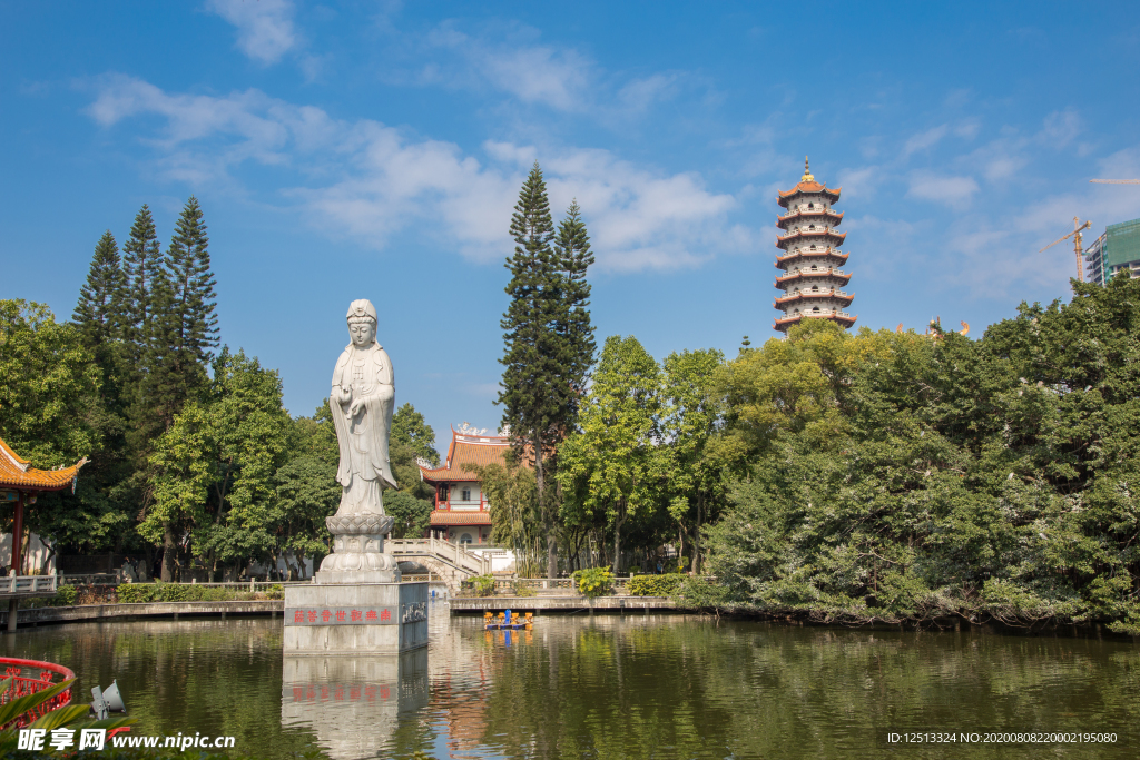 西禅寺中心湖