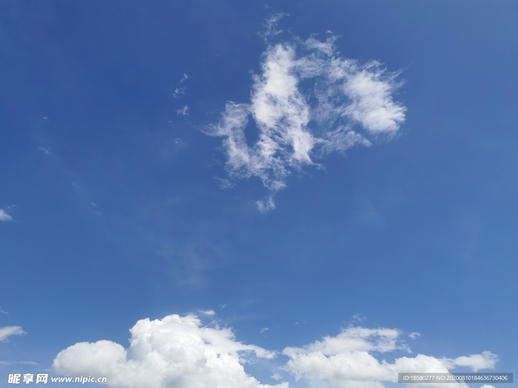 蓝天白云