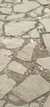 岩石纹路小路