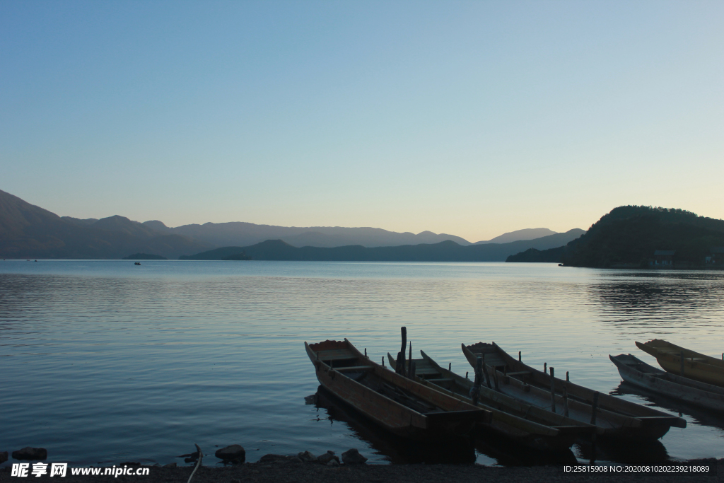 泸沽湖