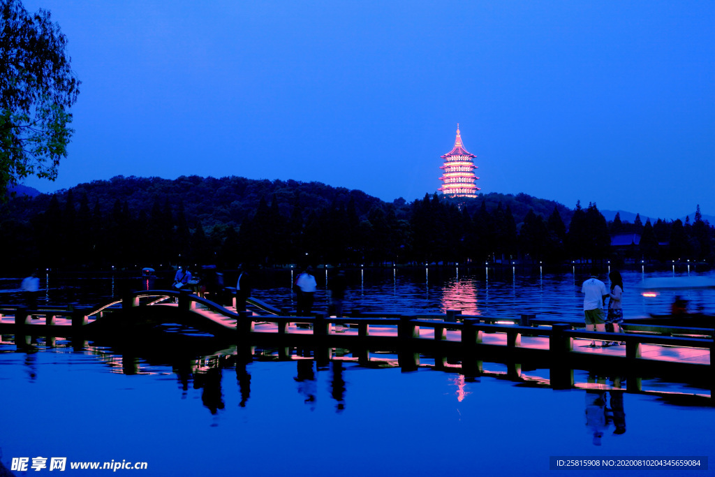 西湖夜景