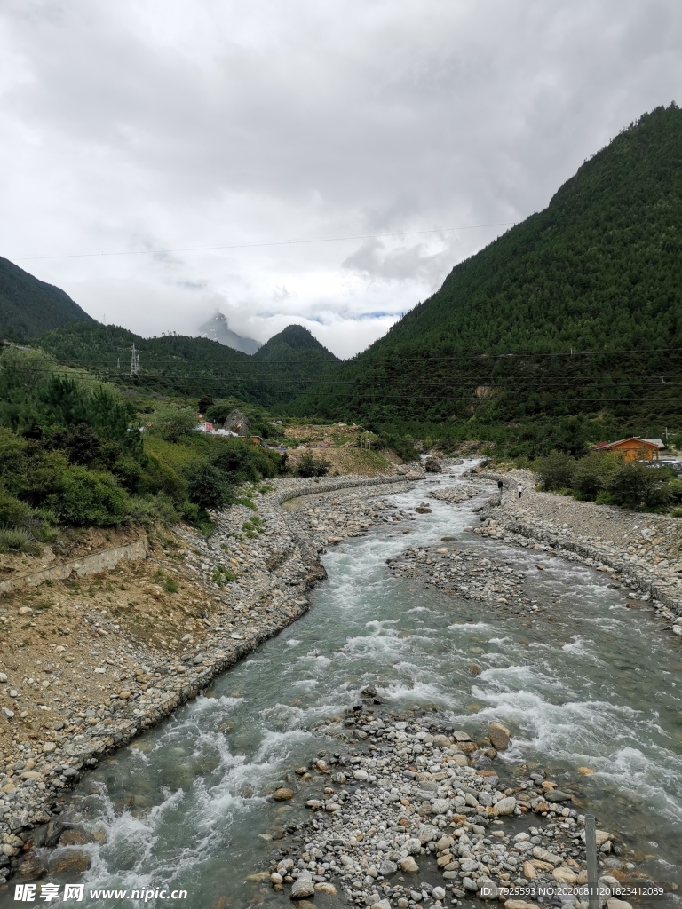 雅鲁藏布大峡谷