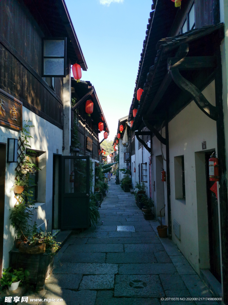小河直街