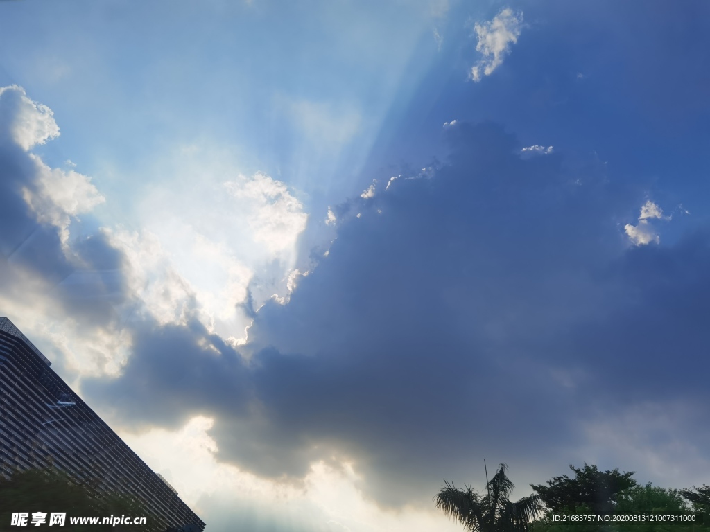 天空
