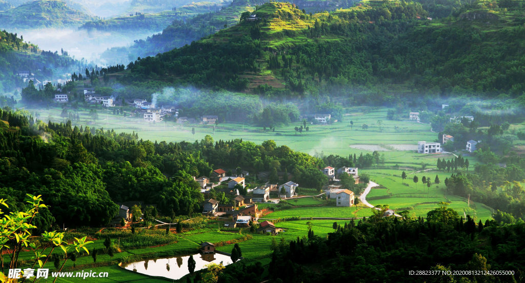 秀美小山村