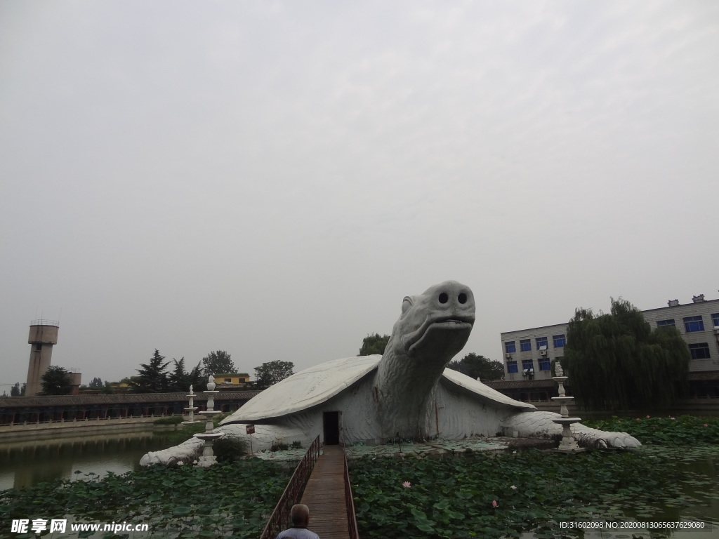 河北石家庄平山县东方巨龟苑雕像