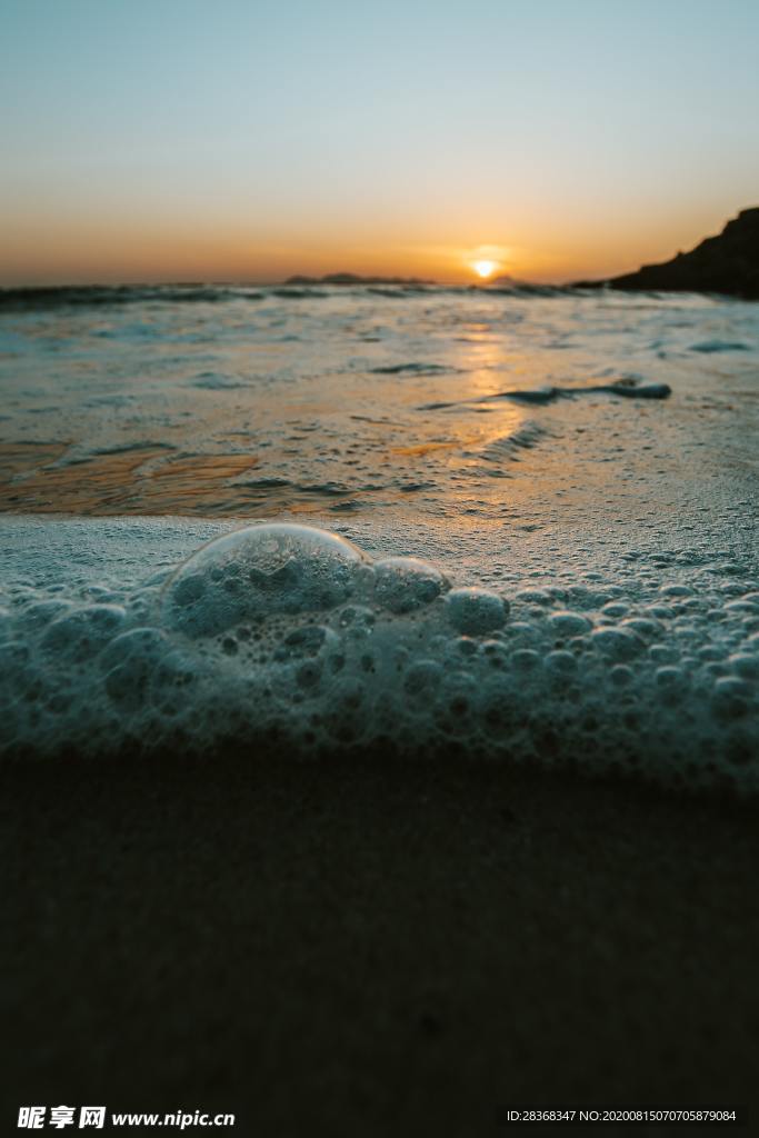 浪花泡沫