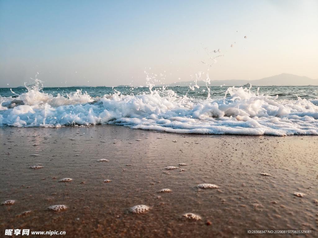 浪花泡沫