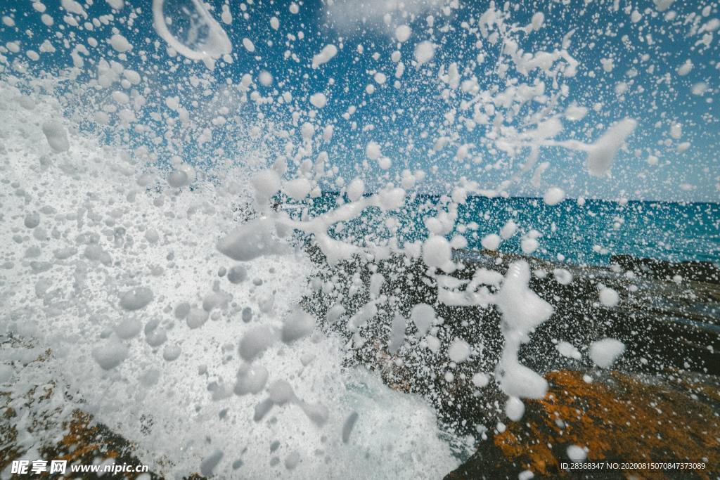 浪花泡沫