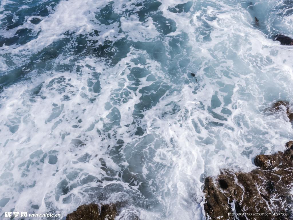浪花泡沫