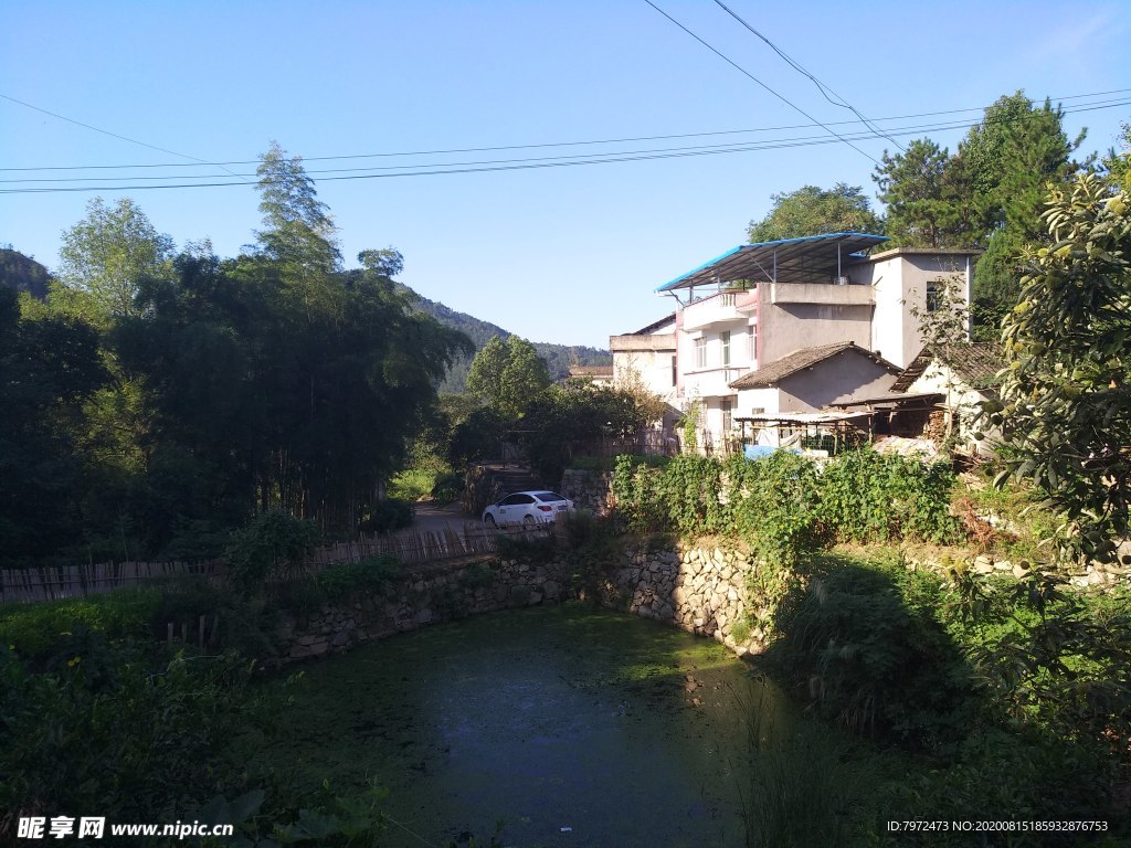 小山村