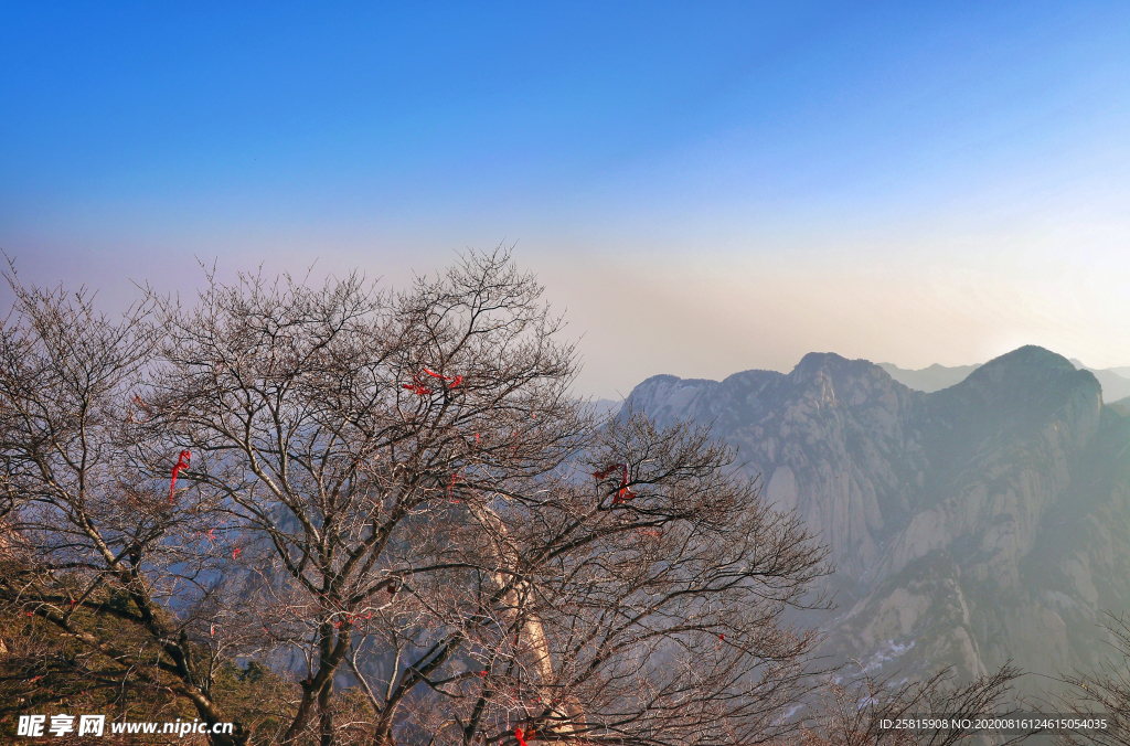华山