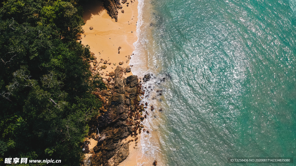 大海沙滩森林礁石风景