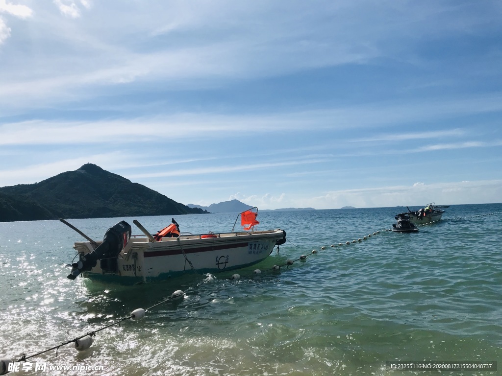 海边船帆