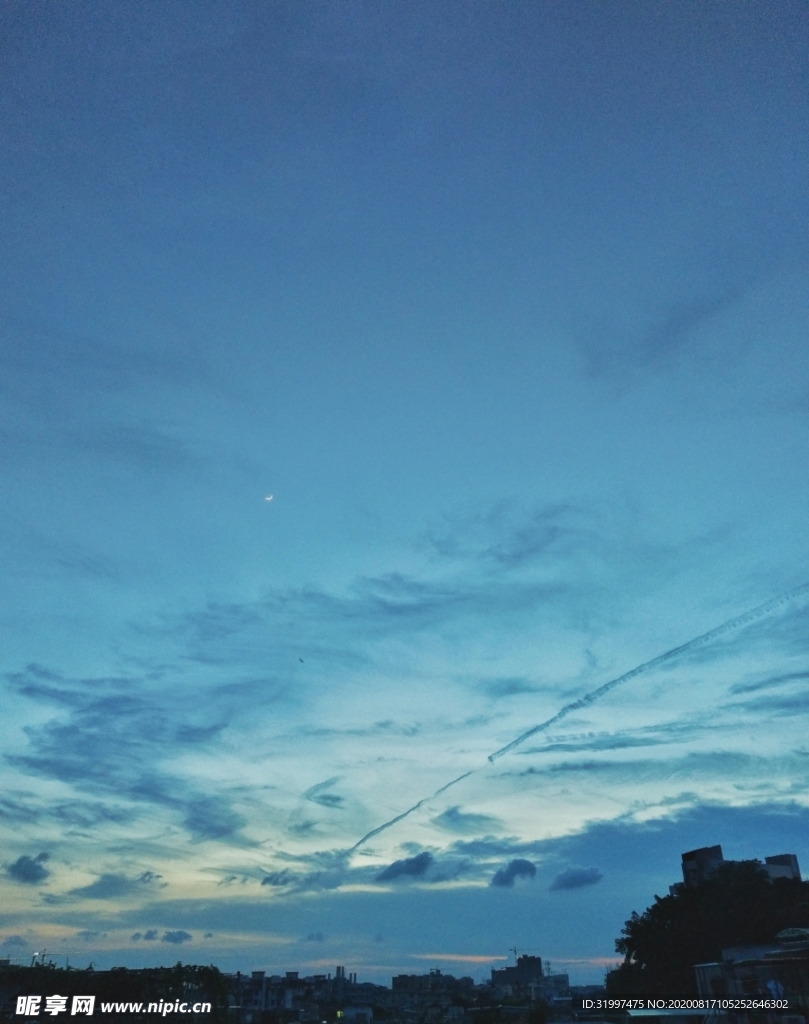 傍晚天空