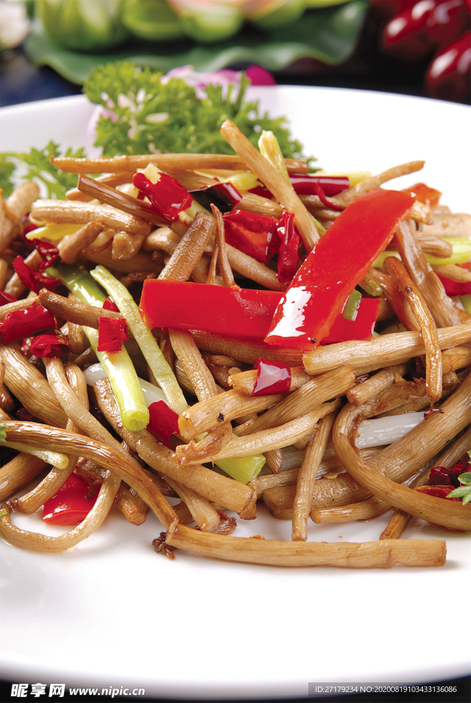 小炒茶树菇