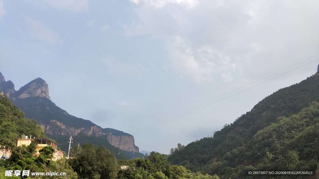 山峦