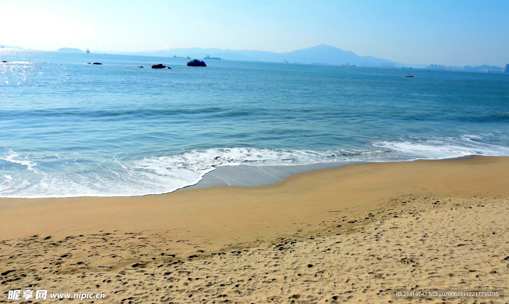 海边沙滩