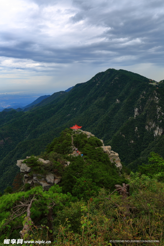 庐山观云亭小天池