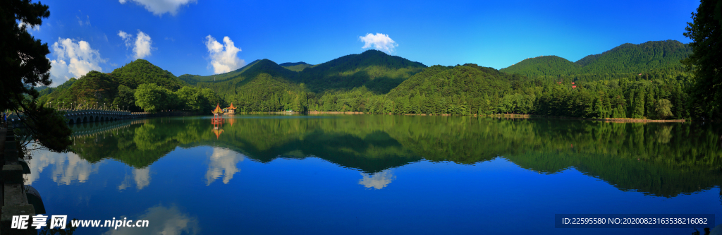 庐山芦林湖全景照片