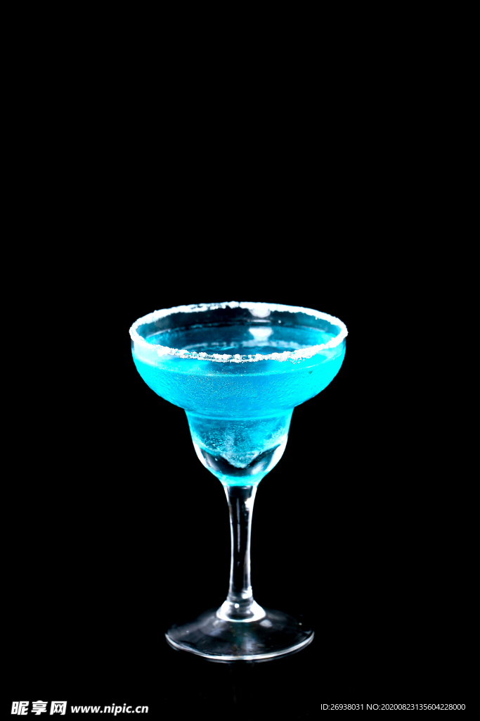 蓝色鸡尾酒