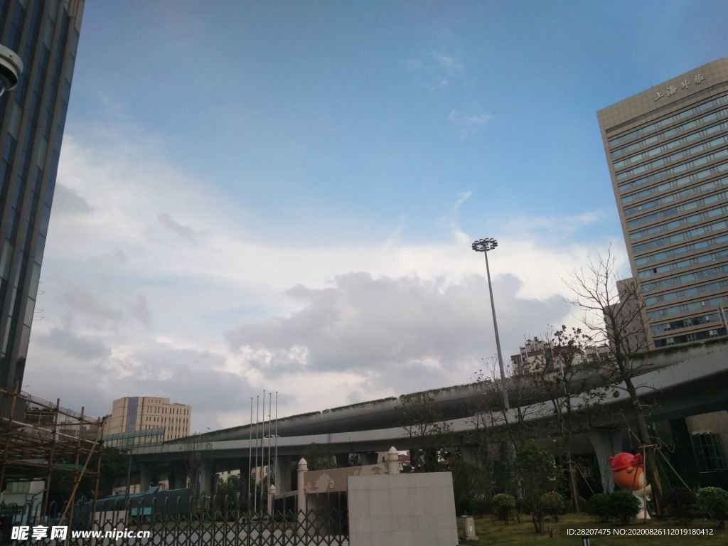 天空