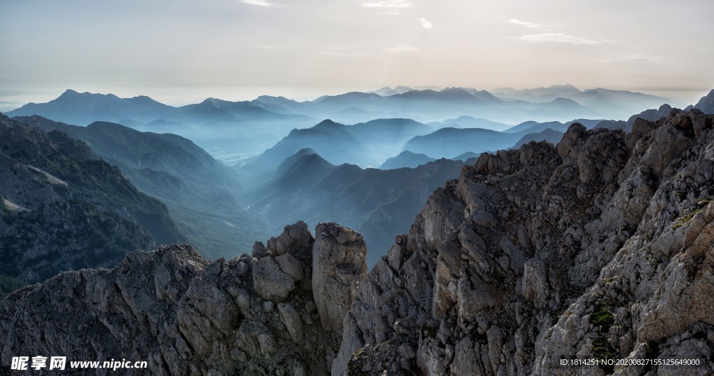 高山山峰山峦山群