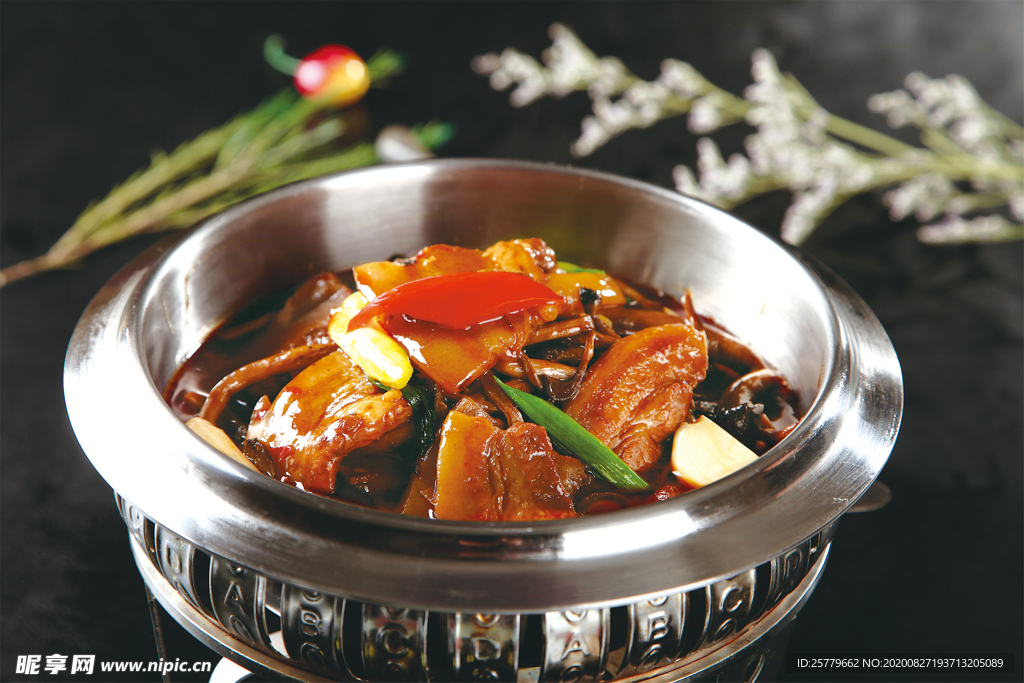 烧肉茶树菇