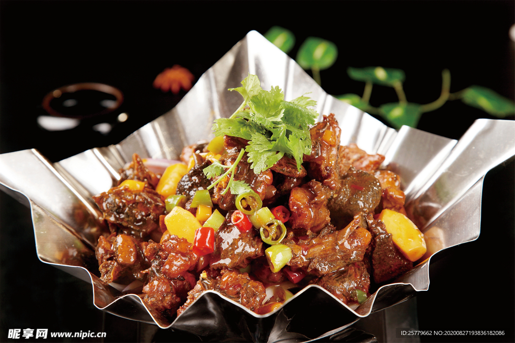 明炉竹丝鸡