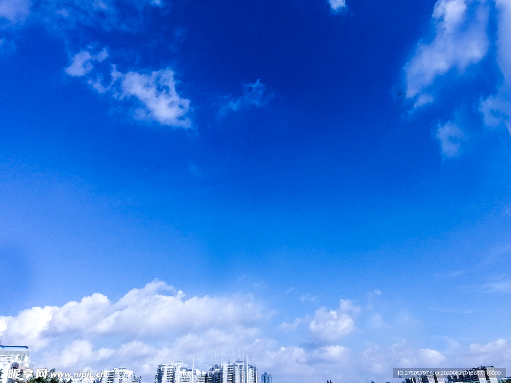 蓝天
