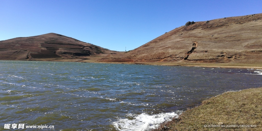 山水湖泊风景