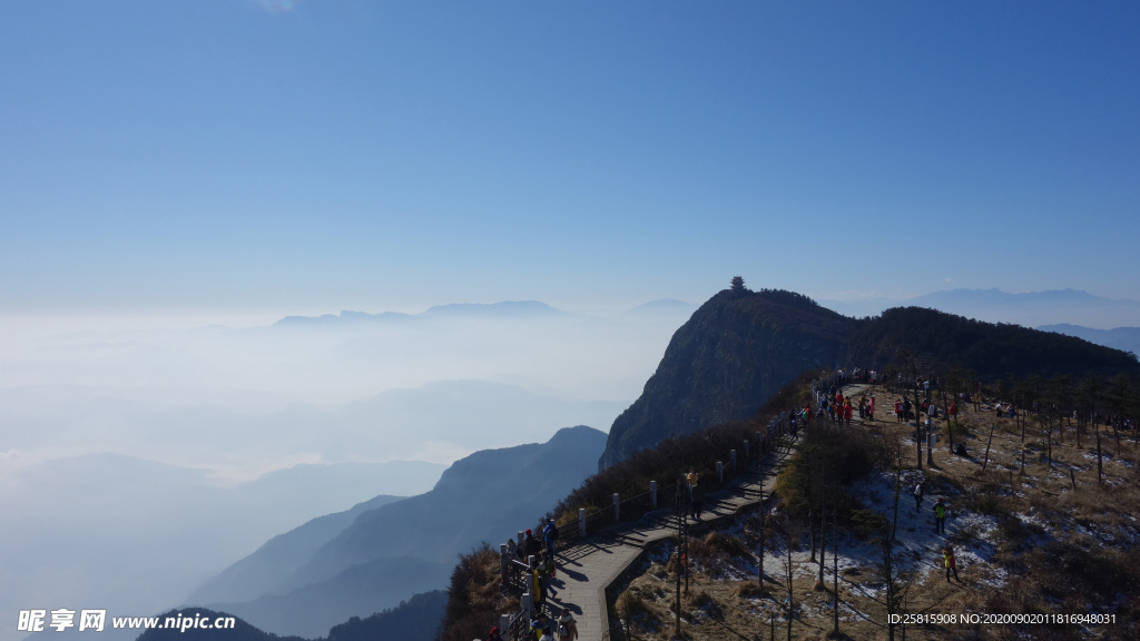 峨眉山