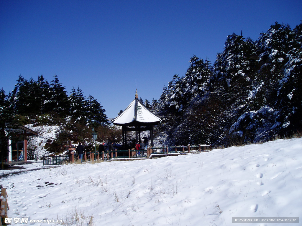 峨眉山