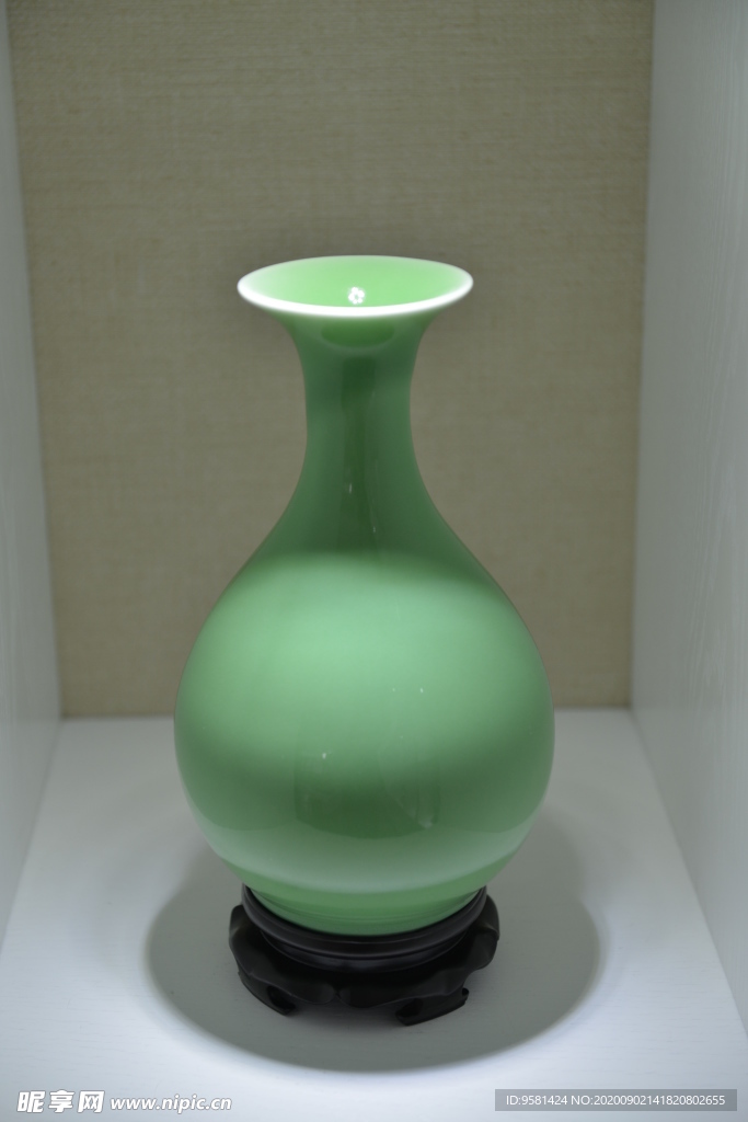玉壶春