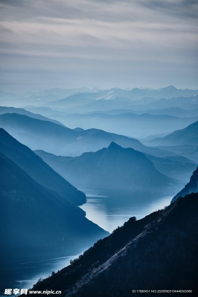山脉
